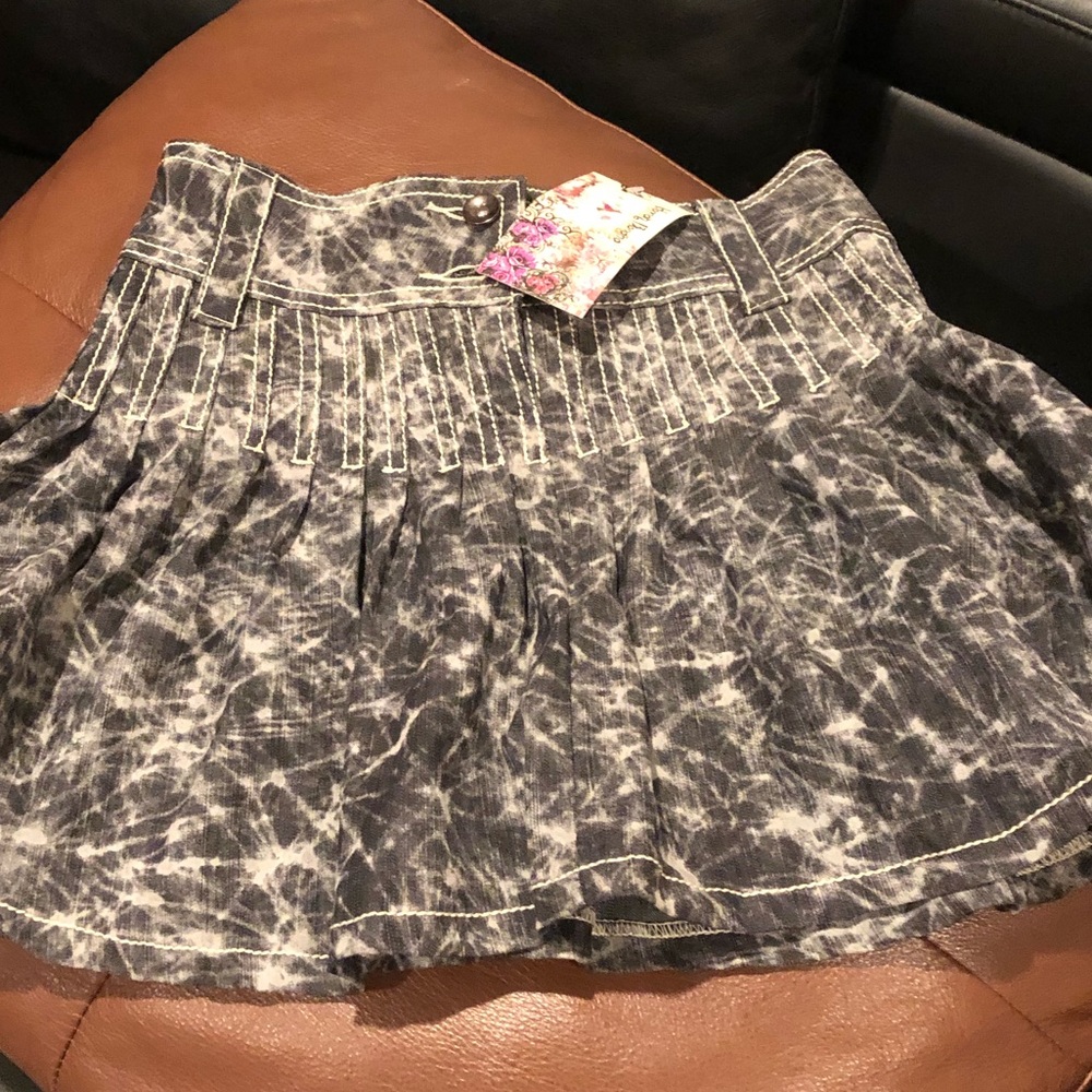 Girl skirt